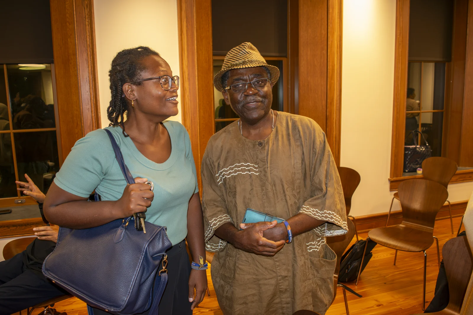Le Dr Lennie Amores, responsable du Center for Excellence in Teaching and Learning à Lincoln University, avec le Dr Michael Ayewoh, directeur de la recherche et des programmes financés.