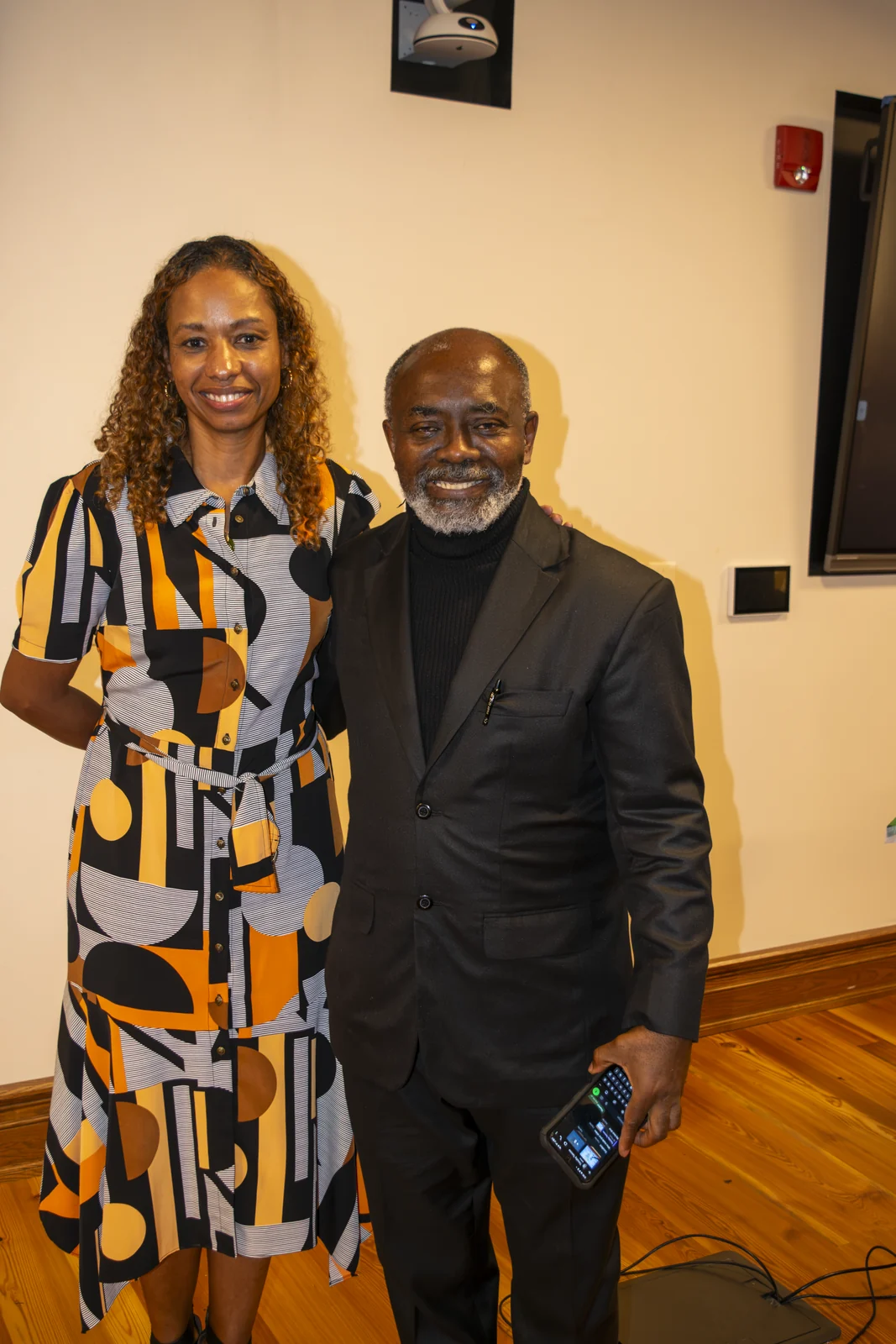 Le Dr Lagoke avec Dr. Larycia Hawkins, directrice de l’Ubuntu Center for Public History à Lincoln University et hôte de l’événement.